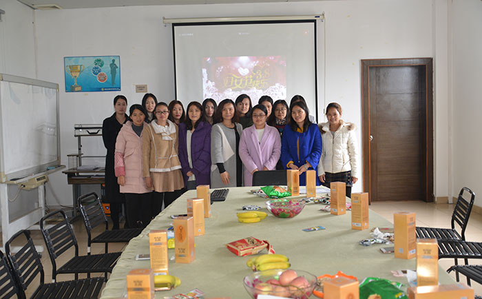 揚(yáng)鑫發(fā)精神，展巾幗風(fēng)采-鑫發(fā)婦女節(jié)茶話會(huì)